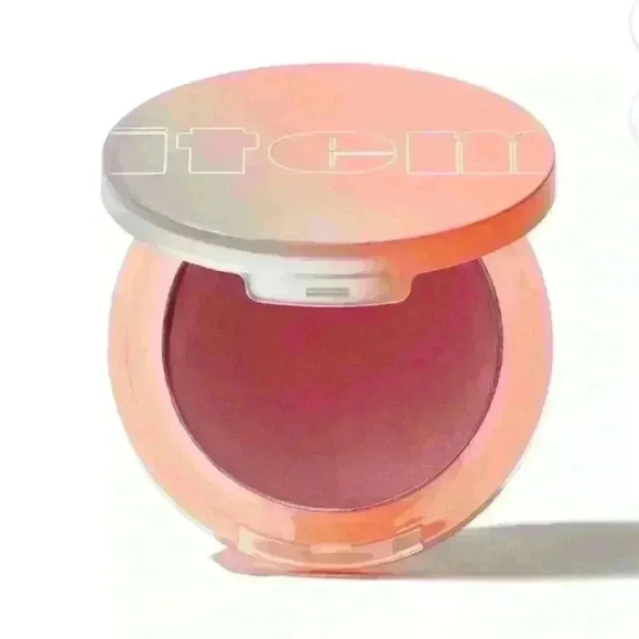 New ITEM Beauty by Addison Rae, Blushin’ Like Cream Blush - Picture 1 of 5